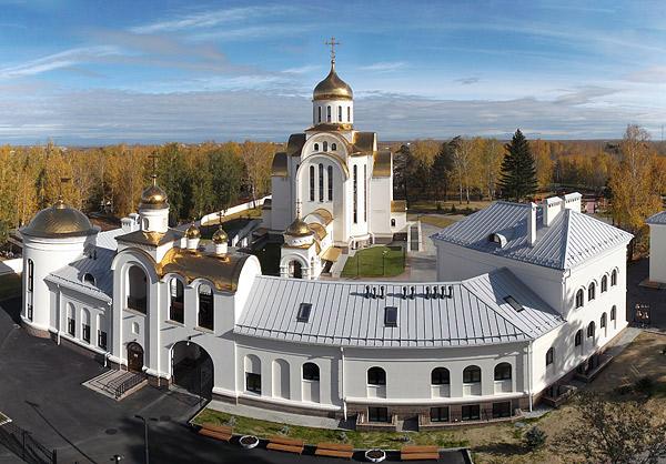Фото В Озерске освящен нижний придел нового Свято-Покровского храма