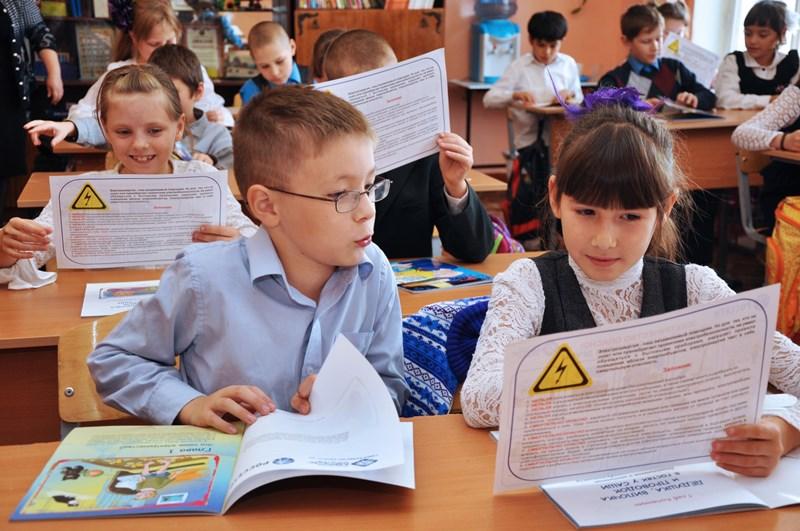Фото Энергетики «МРСК Урала» напомнили челябинским школьникам о правилах электробезопасности