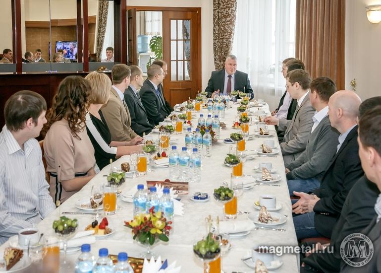 Фото Лучшие рационализаторы ММК общались на деловом завтраке с генеральным директором