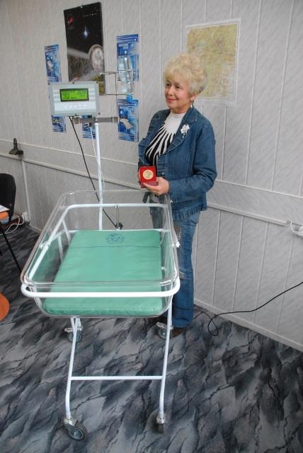 Фото Кроватка для новорожденных с маркой «ЗМЗ» получила Знак качества
