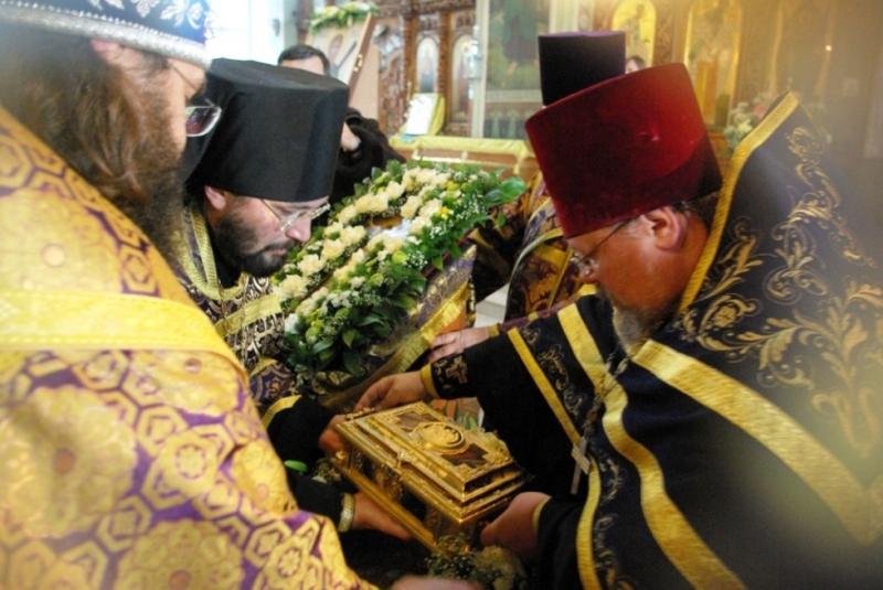 Фото Православные отмечают День памяти святого апостола Андрея Первозванного