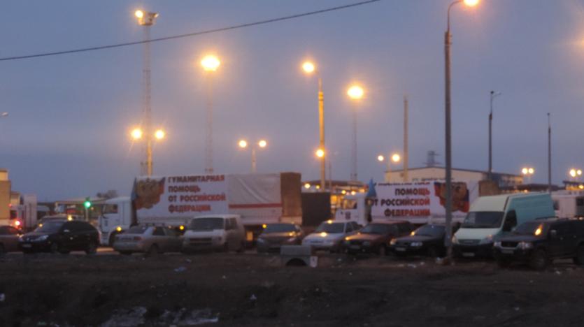 Фото Машины гуманитарного конвоя МЧС России отправились в Донбасс