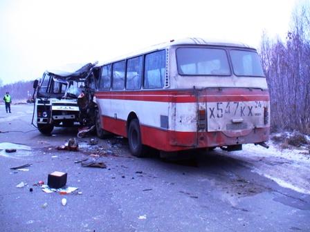 Фото В Озерске столкнулись два автобуса