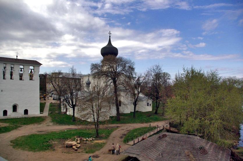 Фото Дмитрий Медведев назначил праздник – День крещения Руси