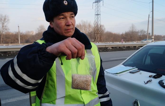 Фото Наркокурьер из Челябинска сам выдал себя полицейским