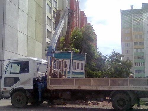 Фото В Челябинске ликвидировали еще одну незаконную автопарковку