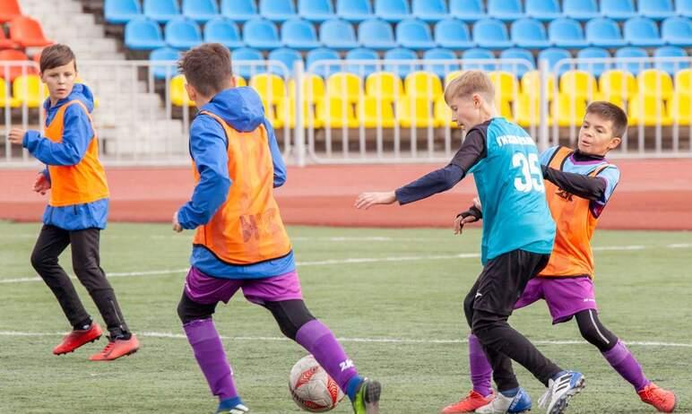 Фото В Магнитогорске юные футболисты закрыли летний сезон престижным турниром
