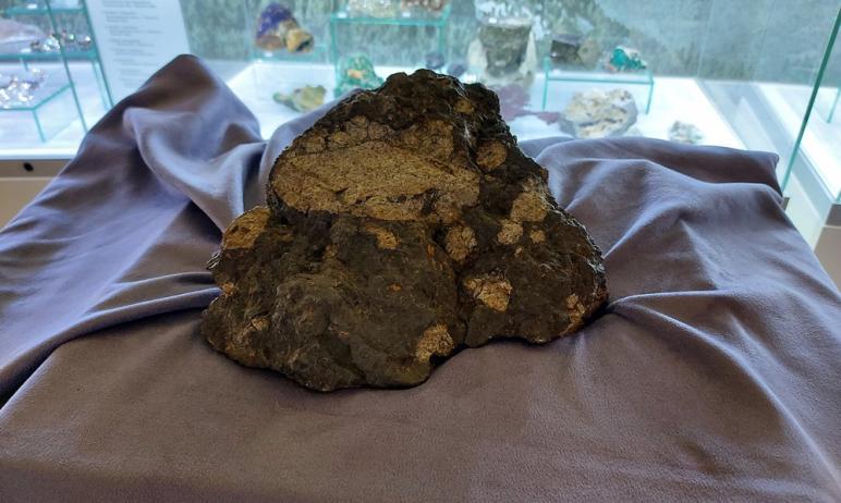 Фото Исторический музей Южного Урала отметил день рождения Челябинского метеорита
