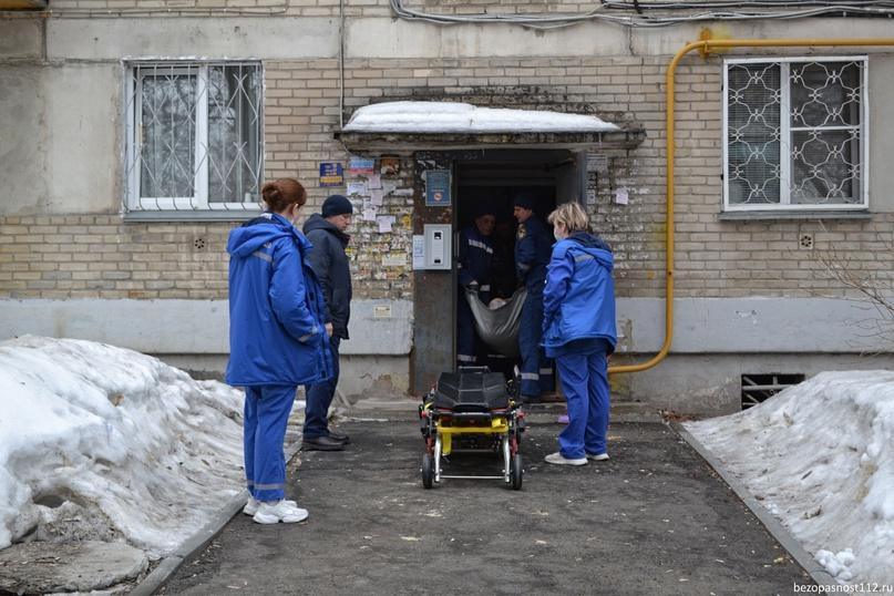 Фото Спасатели приходят на помощь медикам