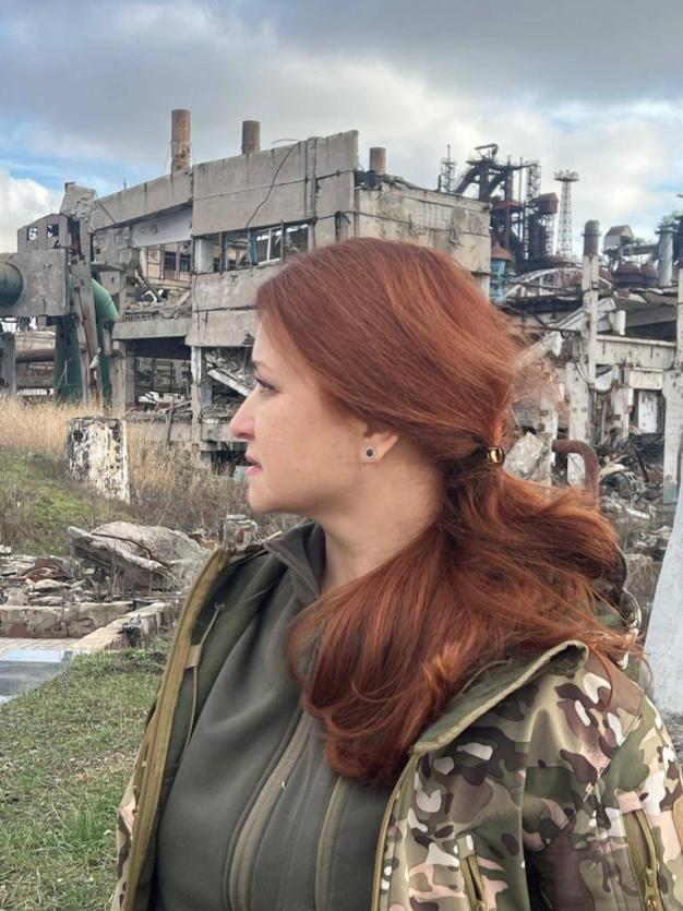 Фото Депутат ЗСО Челябинской области Лена Колесникова, как и супруг, отправилась на СВО 