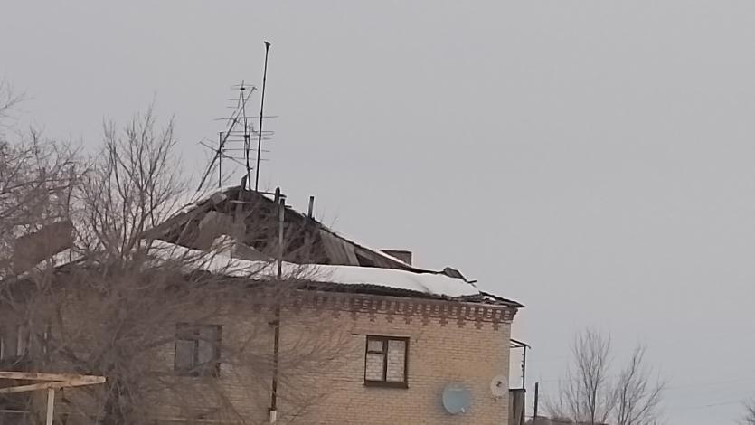 Фото Жильцы аварийного дома из села Халитово поделились своими страхами с Алексеем Текслером