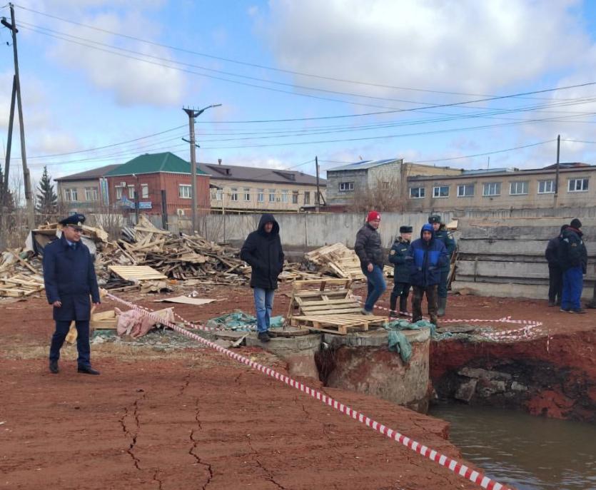 Фото По факту прорыва канализации в Копейске начата прокурорская проверка