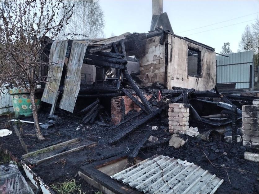 Фото Гибель на пожаре в Карабашском районе пенсионеров-садоводов расследует СКР