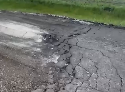 Фото В Чесменском районе жители сёл надеются на ремонт дороги, связывающей их с цивилизацией