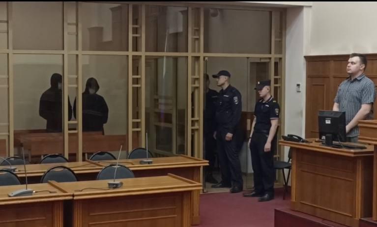 Фото Стрельба и грабеж: родных братьев из Магнитогорска осудили за разбой в Башкирии
