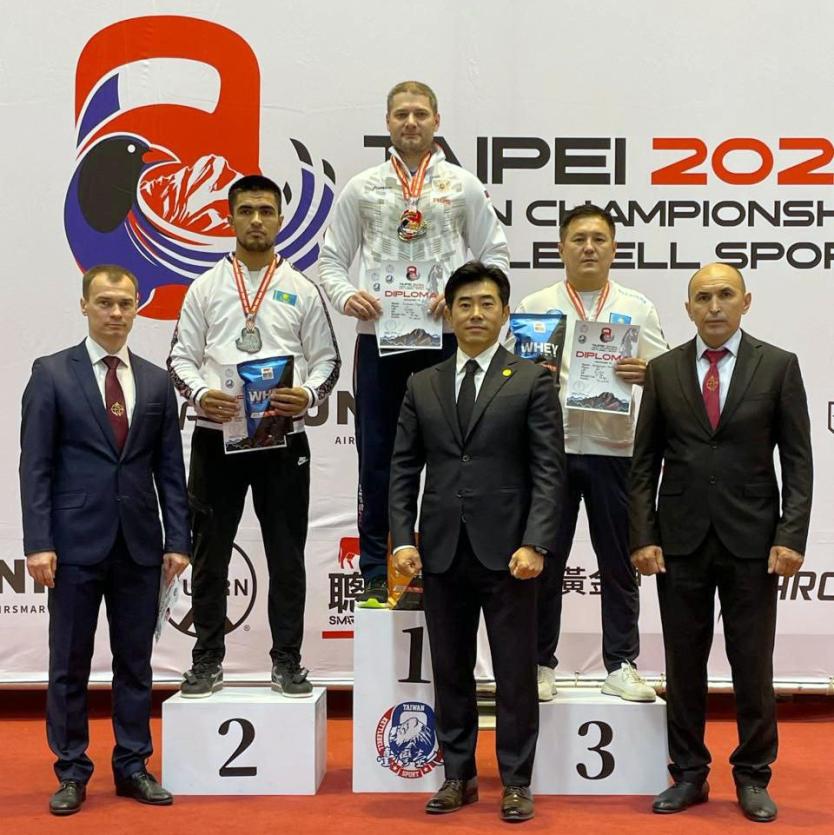 Фото Челябинский огнеборец стал победителем чемпионата Азии по гиревому спорту