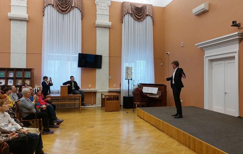 Фото Челябинская Публичка приглашает любителей оперетты
