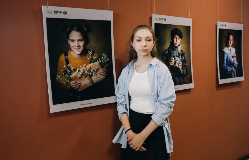 Фото В Челябинске дети-фотографы показали внутренний мир сверстников из детского дома