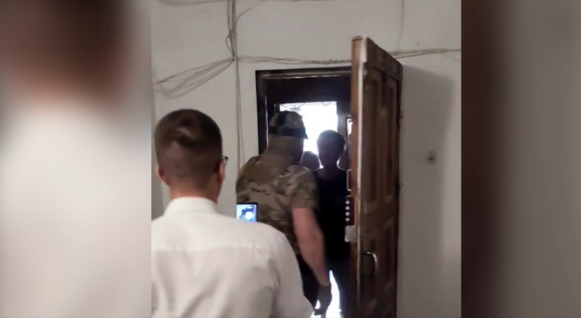 Фото Сотрудники УФСБ задержали челябинца с проукраинскими взглядами 