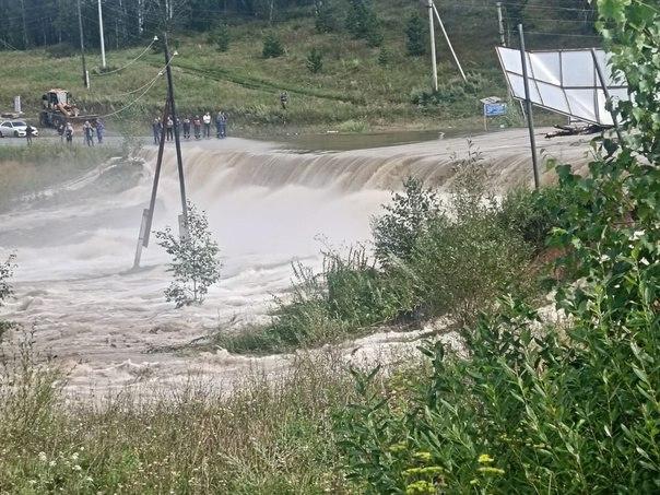 Фото МЧС показали с беспилотника, как выглядит территория, затопленная водами озера Сырыткуль