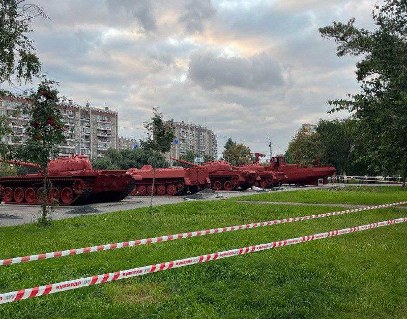 Фото В челябинском Саду Победы реставрируют экспонаты военной техники