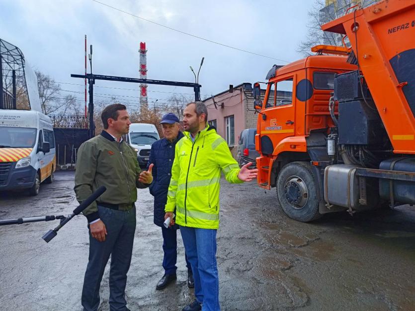 Фото Алексей Лошкин оценил готовность городских служб и подрядчиков Челябинска к зиме