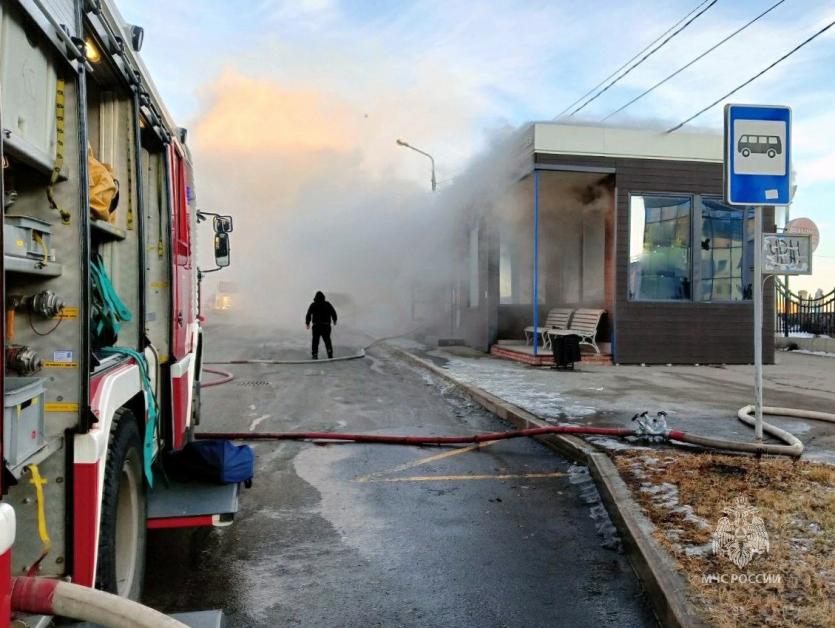 Фото В Магнитогорске сгорело кафе