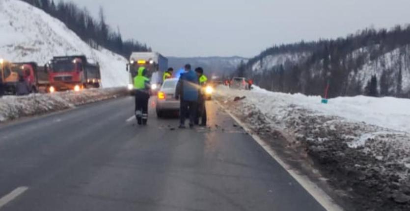 Фото На трассе М-5 в Ашинском районе водитель внедорожника сбил пешехода