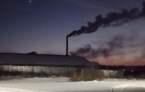 Фото В Новогодние праздники жители поселка Боровое вынуждены дышать выбросами угольного завода