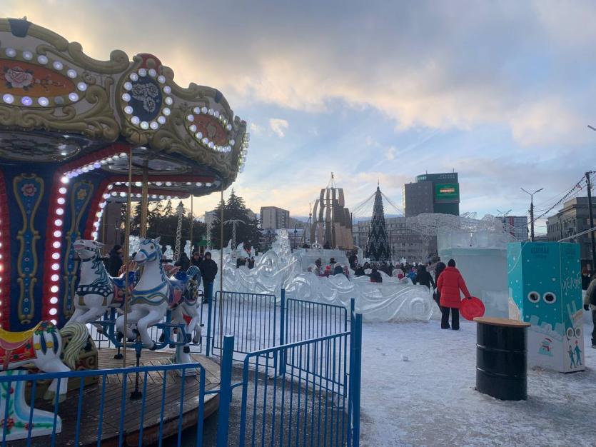 Фото  Расписание праздничной программы в ледовом городке «Остров сокровищ» восьмого января