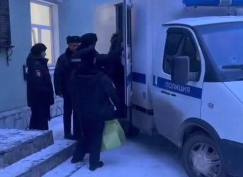 Фото В Озерске по подозрению во взятке заключили под стражу экс-завотделением психбольницы