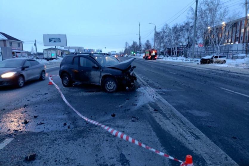 Фото В Челябинске при столкновении иномарок пострадали три человека