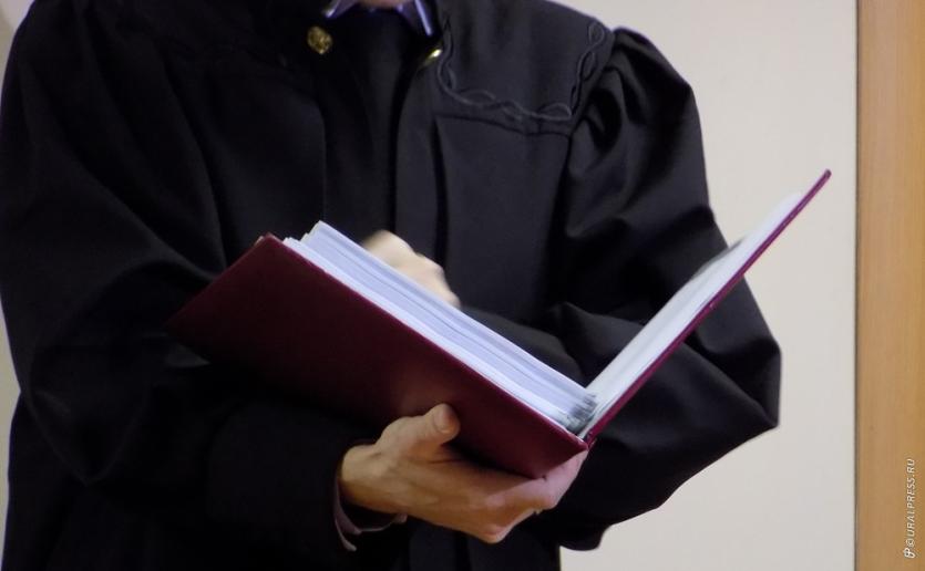 Фото В Челябинске перед судом предстанут налоговик Жабреев и его отец