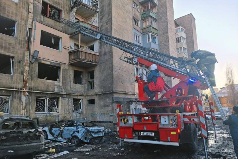 Фото Последствия от удара ВСУ ракетами по центру Макеевки (ФОТО, ВИДЕО)