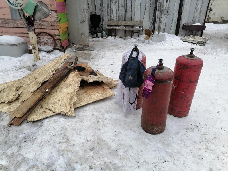 Фото Южноуральские полицейские спасли из огня семью