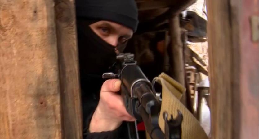 Фото  В Златоусте силовики отразили атаку условных террористов на посетителей ТРК «Тарелка»