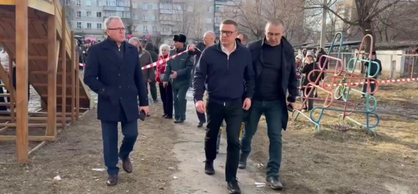 Фото Губернатор Алексей Текслер пообещал помощь жителям пятиэтажки, где взорвался газ
