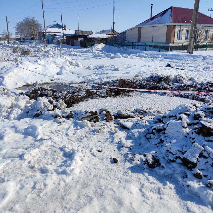 Фото В селе Полоцкое произошло коммунальное ЧП, жители обратились к Текслеру