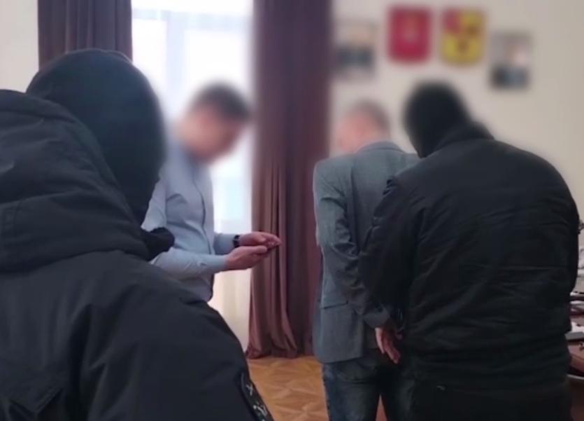 Фото Замглавы Троицка заключили под стражу
