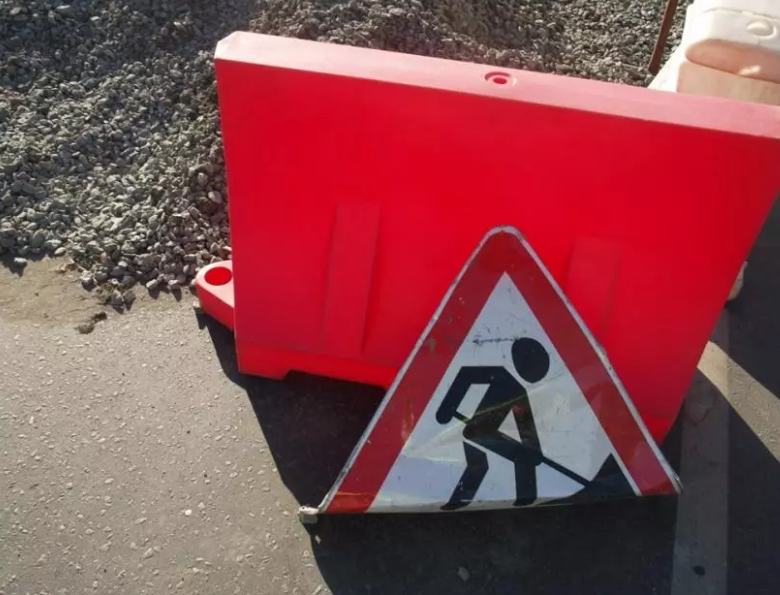 Фото В Челябинске ограничат движение транспорта по улице Комарова