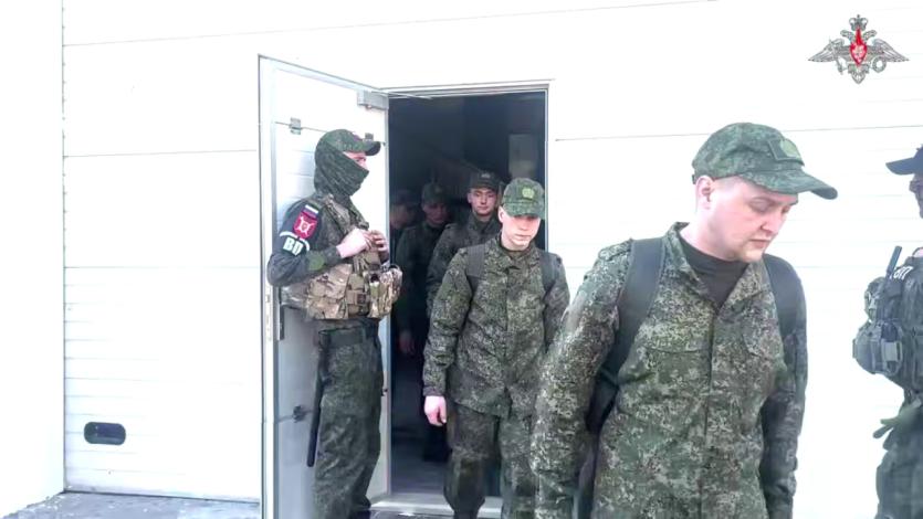 Фото По случаю светлого праздника Пасхи состоялся обмен военнопленными России и Украины