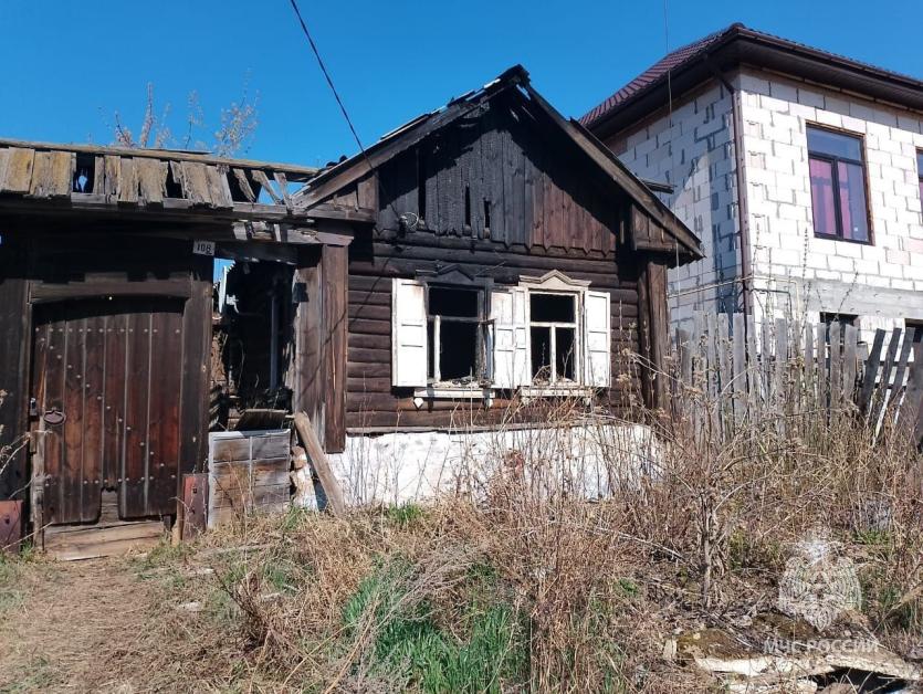Фото Доигрались: мальчишки спалили заброшку в Каслях