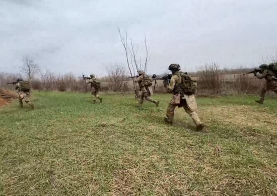 Фото Боевики ВСУ блокируют эвакуацию тел мирных жителей из Гуево