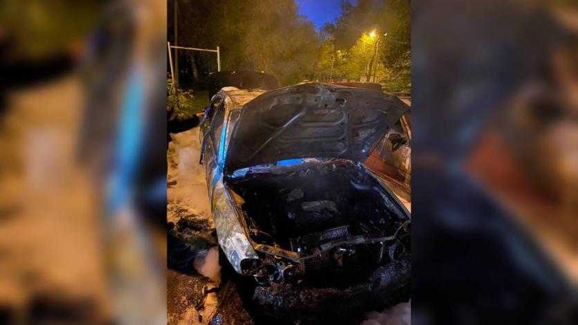 Фото   В Ленинском районе челябинец сжег машину своего недруга