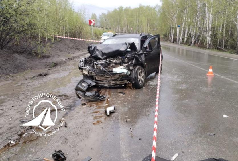 Фото В Кыштыме в ДТП на мокрой трассе погибла девушка 2001 года рождения, три человека пострадали
