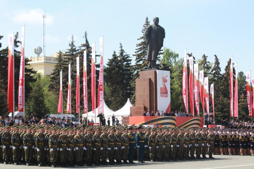 Фото Контракт с подрядчиком, испортившим салют Победы в Челябинске, расторгнут