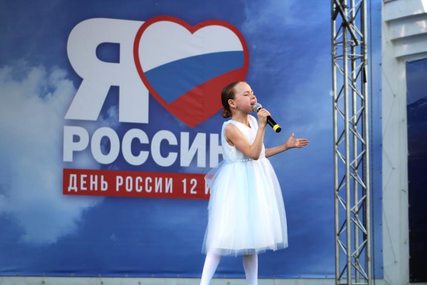 Фото Челябинск отметит День России сразу в трёх парках