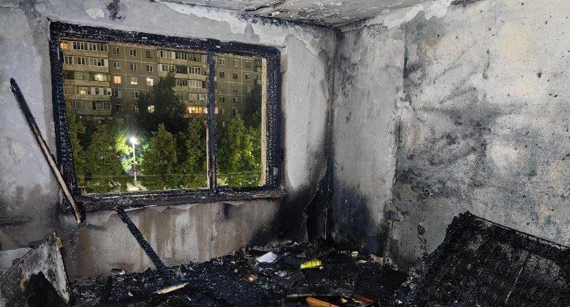 Фото В Челябинске вспыхнула квартира на Комсомольском проспекте