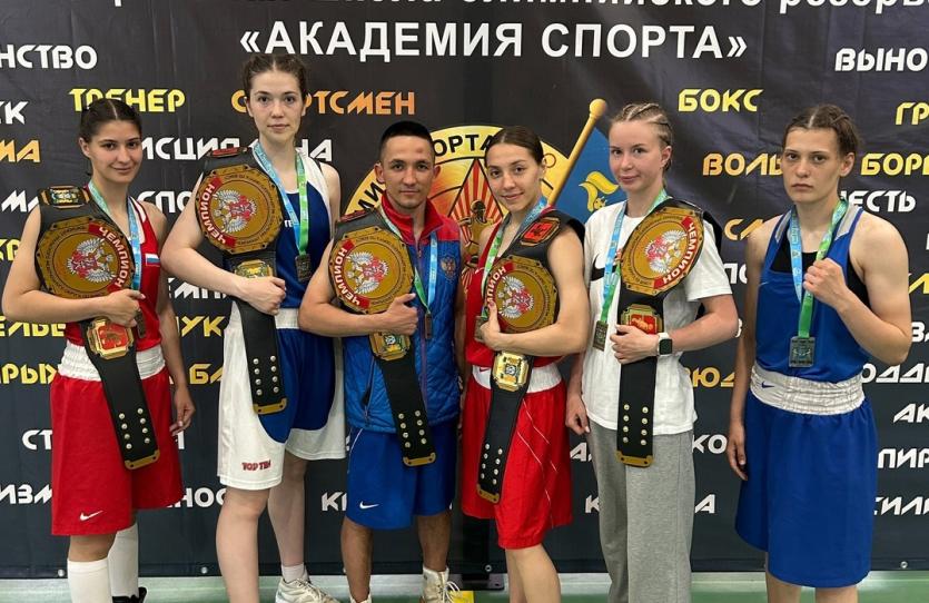 Фото Боксёры Челябинской области взяли более 10 медалей чемпионата УрФО