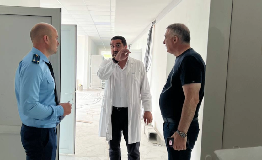 Фото Ремонт в медучреждении Еманжелинского района контролирует прокуратура